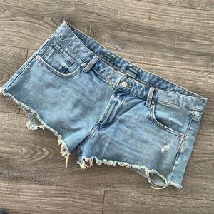 Wild Fable Low-Rise Light Denim Shorts Size 14